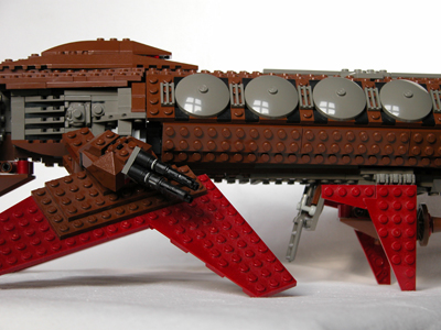 67-landed-0900-hatch.jpg (388824 byte)